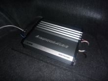 18系クラウンマジェスタにパワーアンプとウーハー取付！ - HOT WIRED