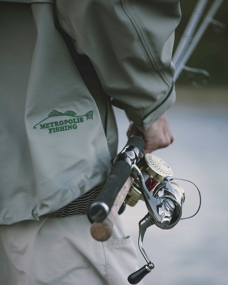 メトロポリスフィッシング × ワイルドシングスのシェルジャケット