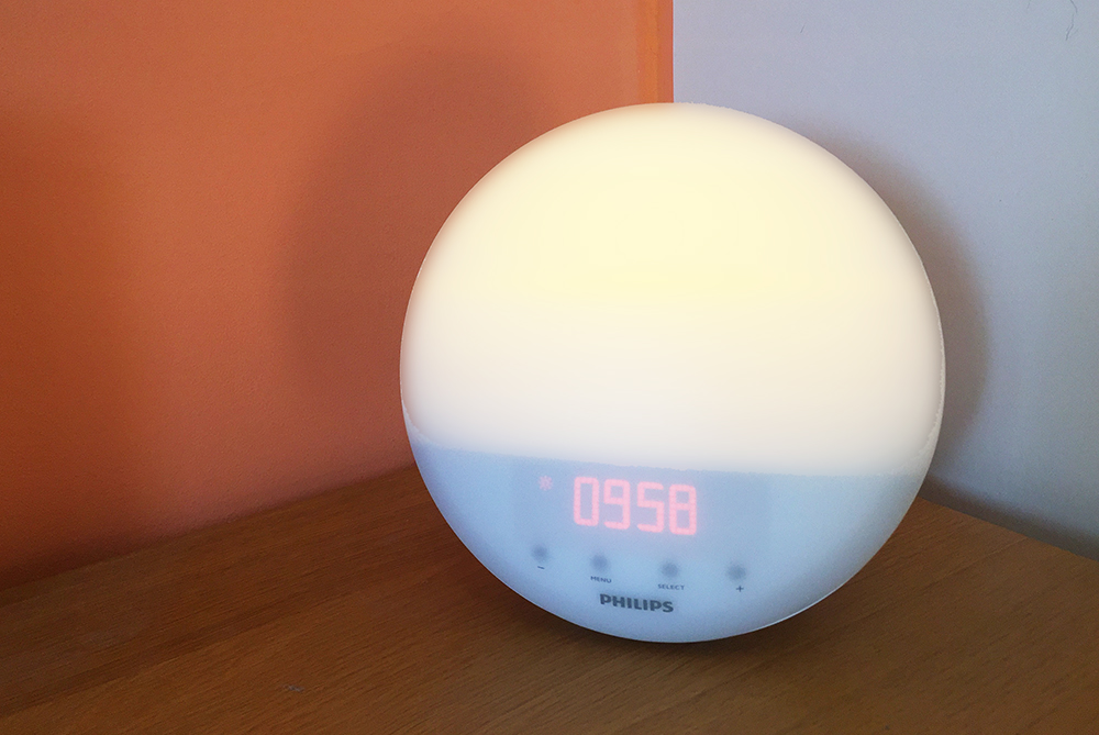 冬季うつ予防に「フィリップス ウェイクアップライト HF3510 Philips