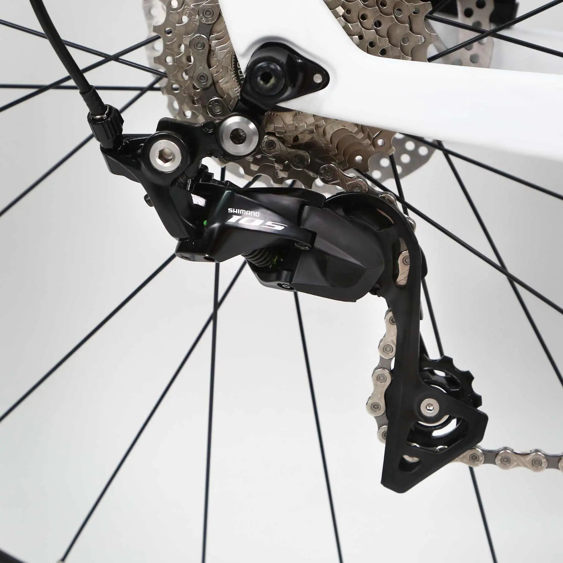 Model H Pro – Carbon Frame Road Bike with Shimano 105 22s – Hearts