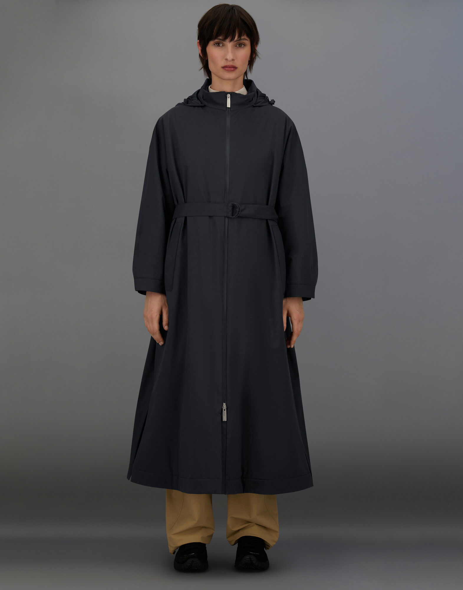 LAMINAR 2L GORETEX TRENCH COAT in Black | Herno®