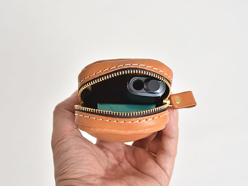 タバコを優しく包むソフトレザーのタバコケース / 革鞄のHERZ(ヘルツ