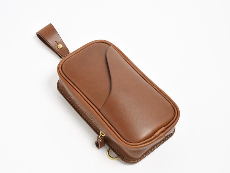 タフに使える本革レザーの縦型2wayボディバッグ / 革鞄のHERZ(ヘルツ