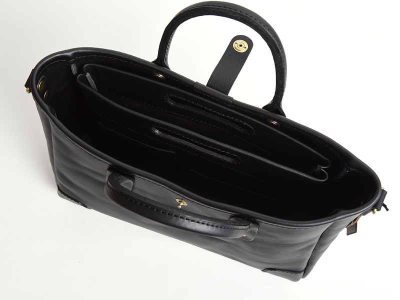 カバンの中身を整理できるA4・A5横型のバッグインバッグ / 革鞄のHERZ