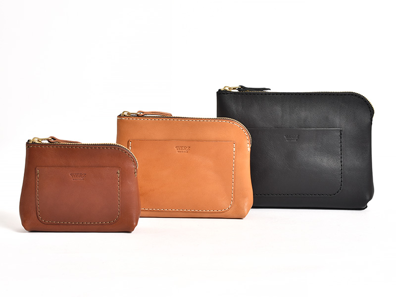 柔らかい革で使いやすいポケット付きのファスナーポーチ / 革鞄のHERZ