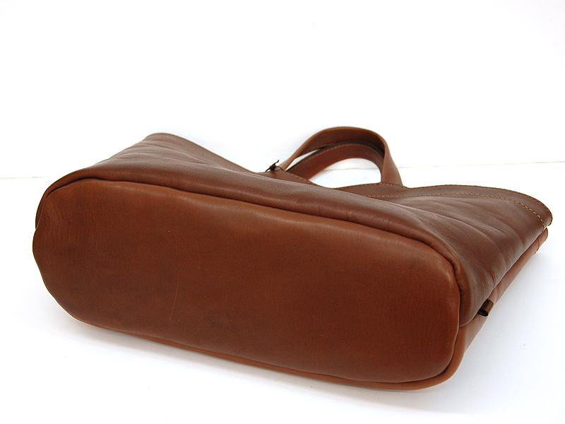 スタンダードでシンプルな本革レザートートバッグ / 革鞄のHERZ(ヘルツ