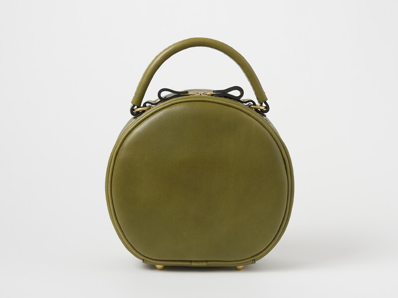 ぷっくりした丸いフォルムがかわいいレディースハンドバッグ / 革鞄の