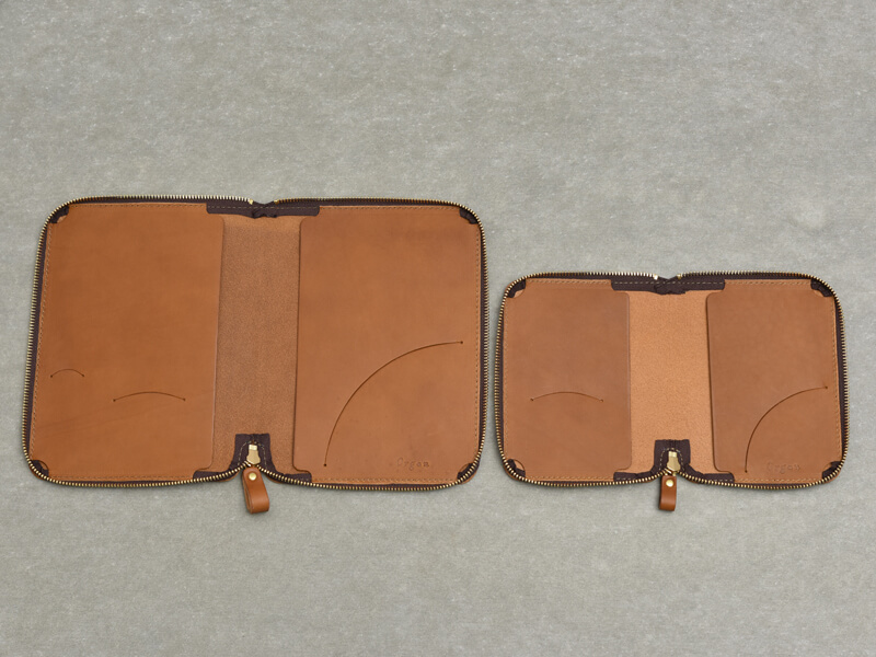 ラウンドファスナーで本やノートも包める本革ブックケース / 革鞄の