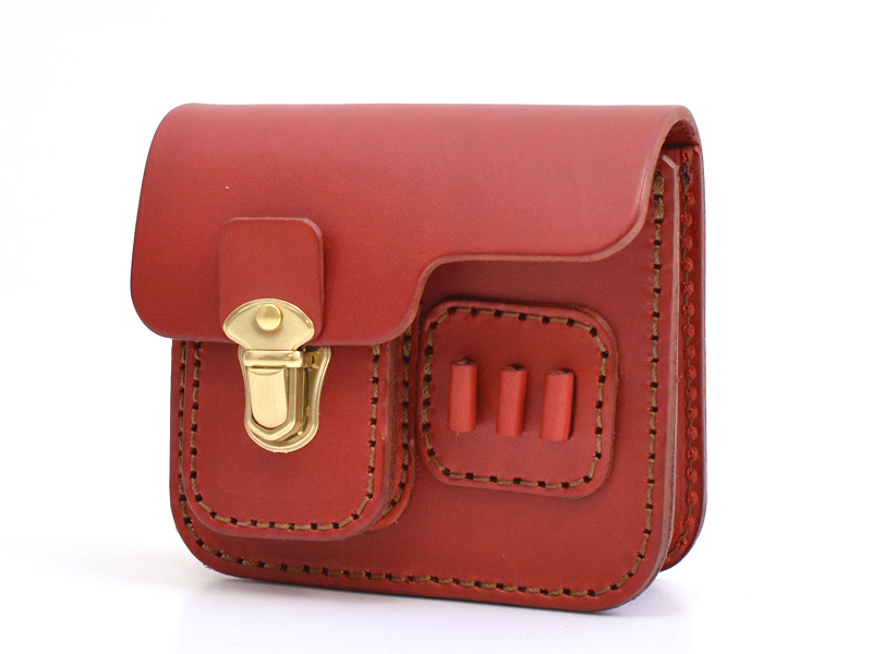 ゴルフのラウンドポーチ、ベルトポーチをハードレザーで作りました