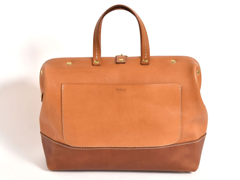 昔の映画に出てきそうなクラシックな総革口枠ボストンバッグ / 革鞄の