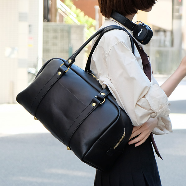 スクールバッグを本革で作ったカジュアルボストンバッグ / 革鞄のHERZ