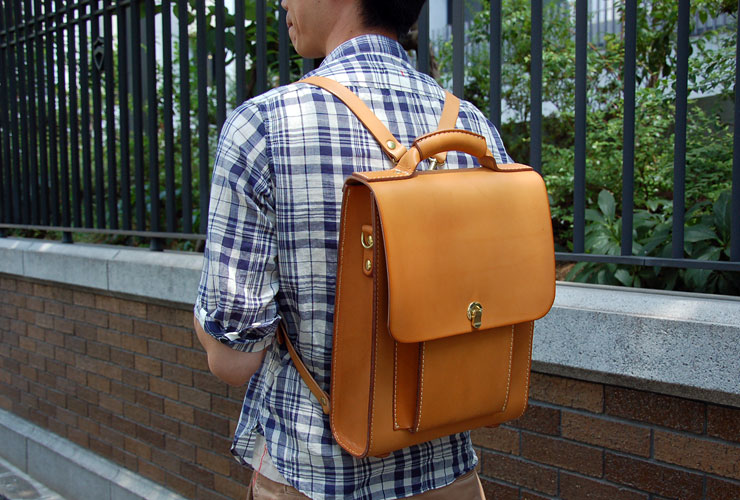 ビジネスバッグとしても使える本革縦型3wayバッグ / 革鞄のHERZ(ヘルツ