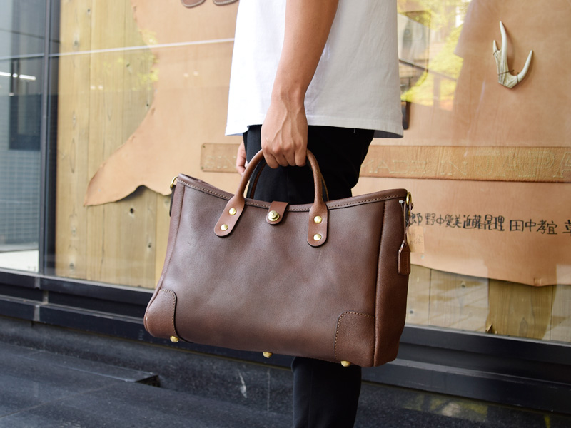 イレギュラー革の特別仕様鞄 by名古屋店｜革鞄・革小物のHERZ公式通販