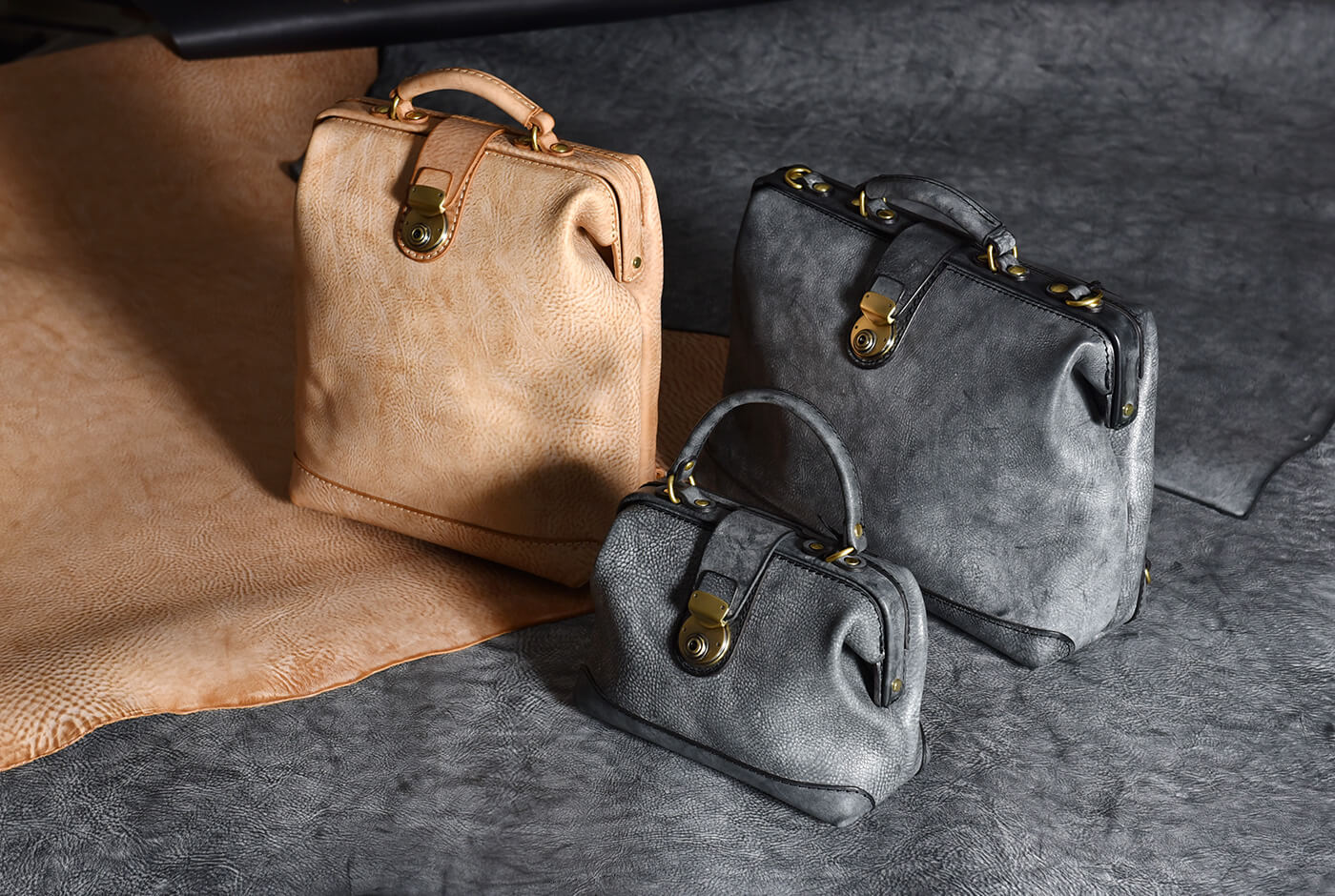 限定革のアラスカで作る、HERZ冬の企画2025-26｜革鞄・革小物のHERZ