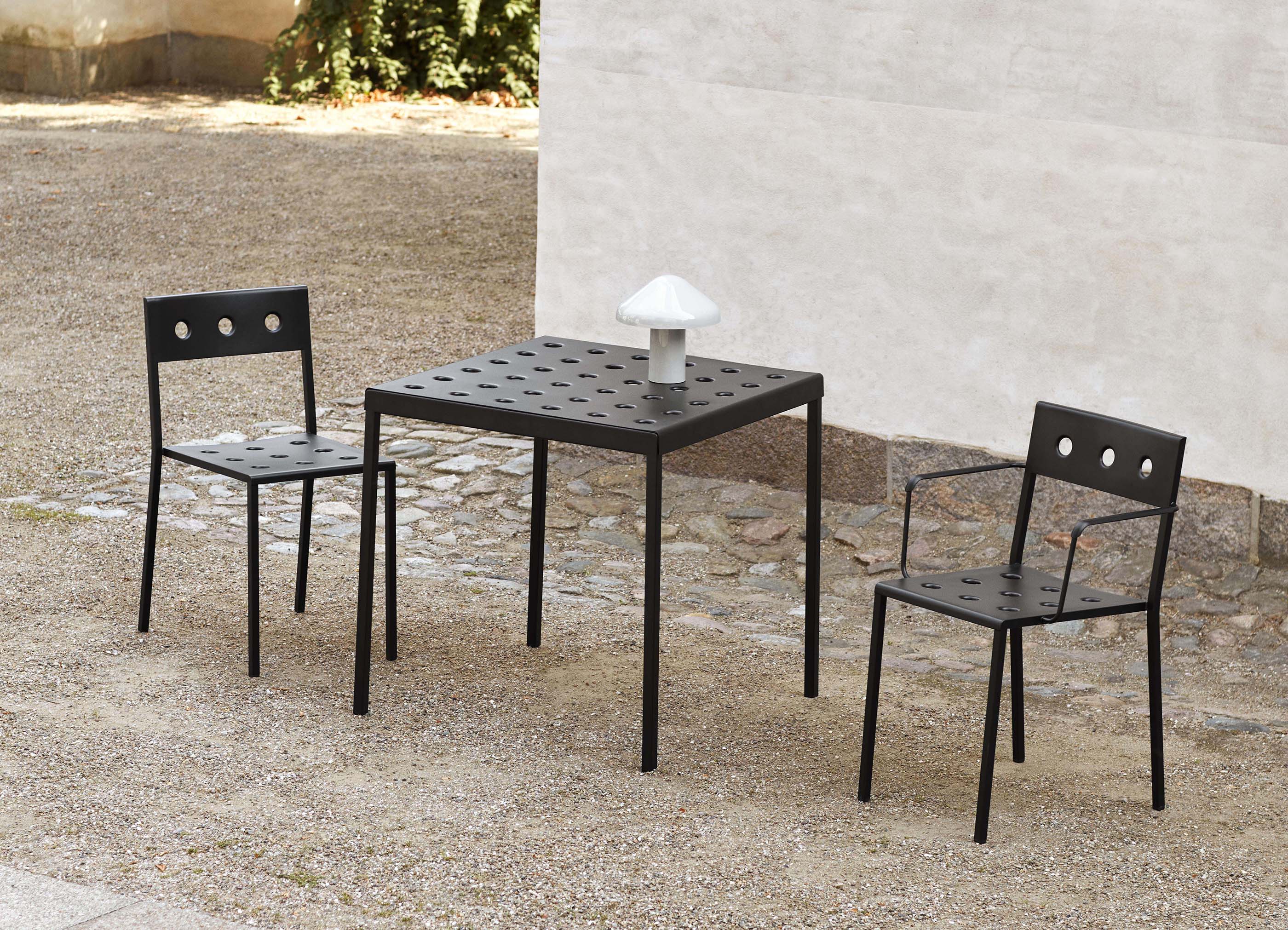 BALCONY TABLE / L75 x W76 x H74 cm - テーブル | 【公式】HAY