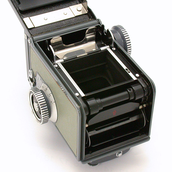 2015年7月 ベビーローライフレックス・グレー – クラシックカメラ修理