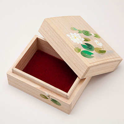 花暦絵入り小箱 〈7月 睡蓮〉 ｜ 桐箱・京都 堀川五条 - 株式会社箱藤商店