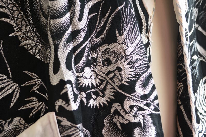 1950s Pearl Line 西陣織 寅×龍スーベニアガウン 黒×銀 表記S - 古着屋