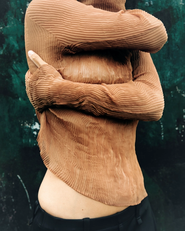 イッセイ ミヤケ シフォン ツイスト ー終わりのない開かれた対話ー