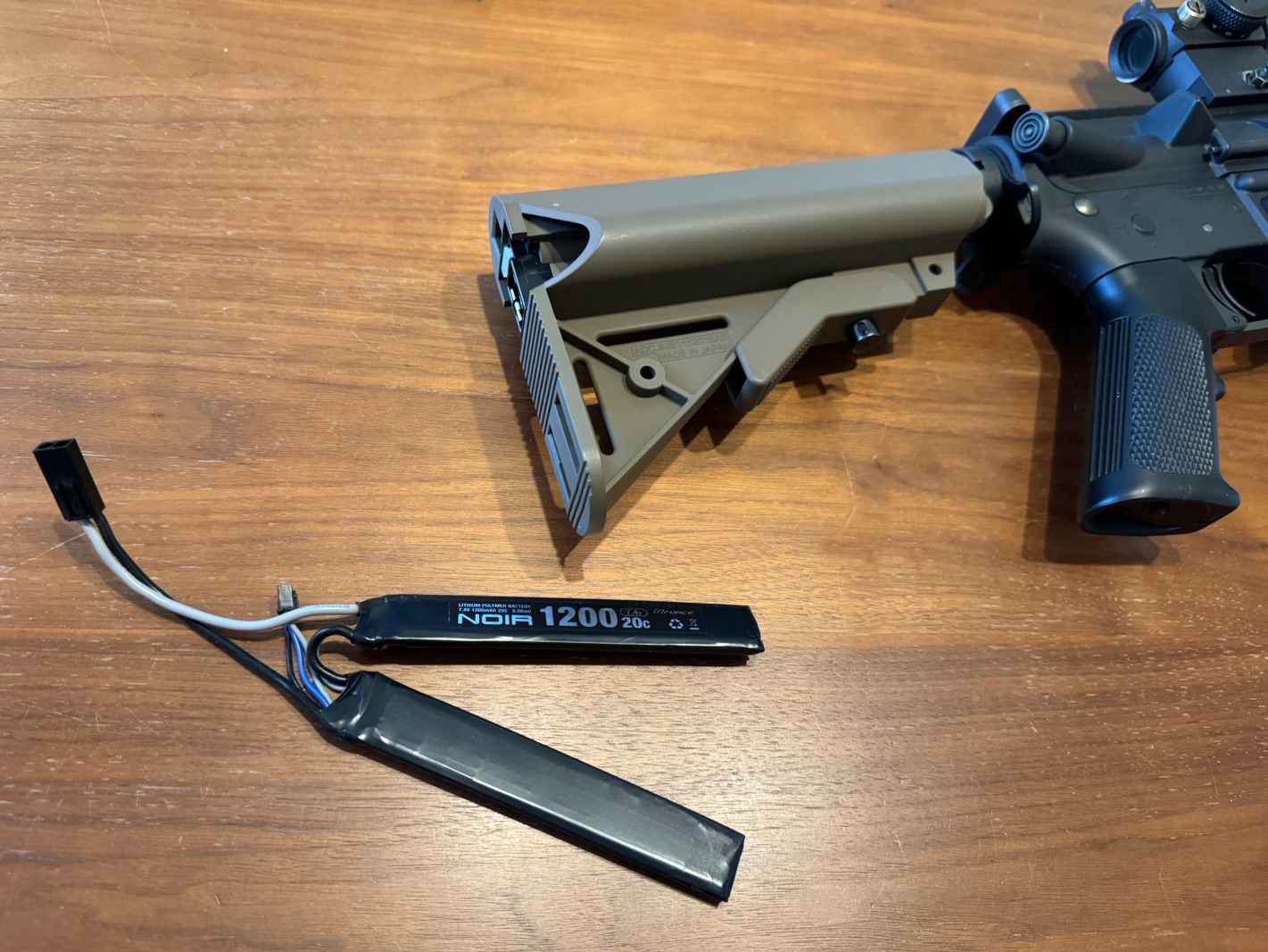 SOPMOD系ストックにリポバッテリーが入らない！