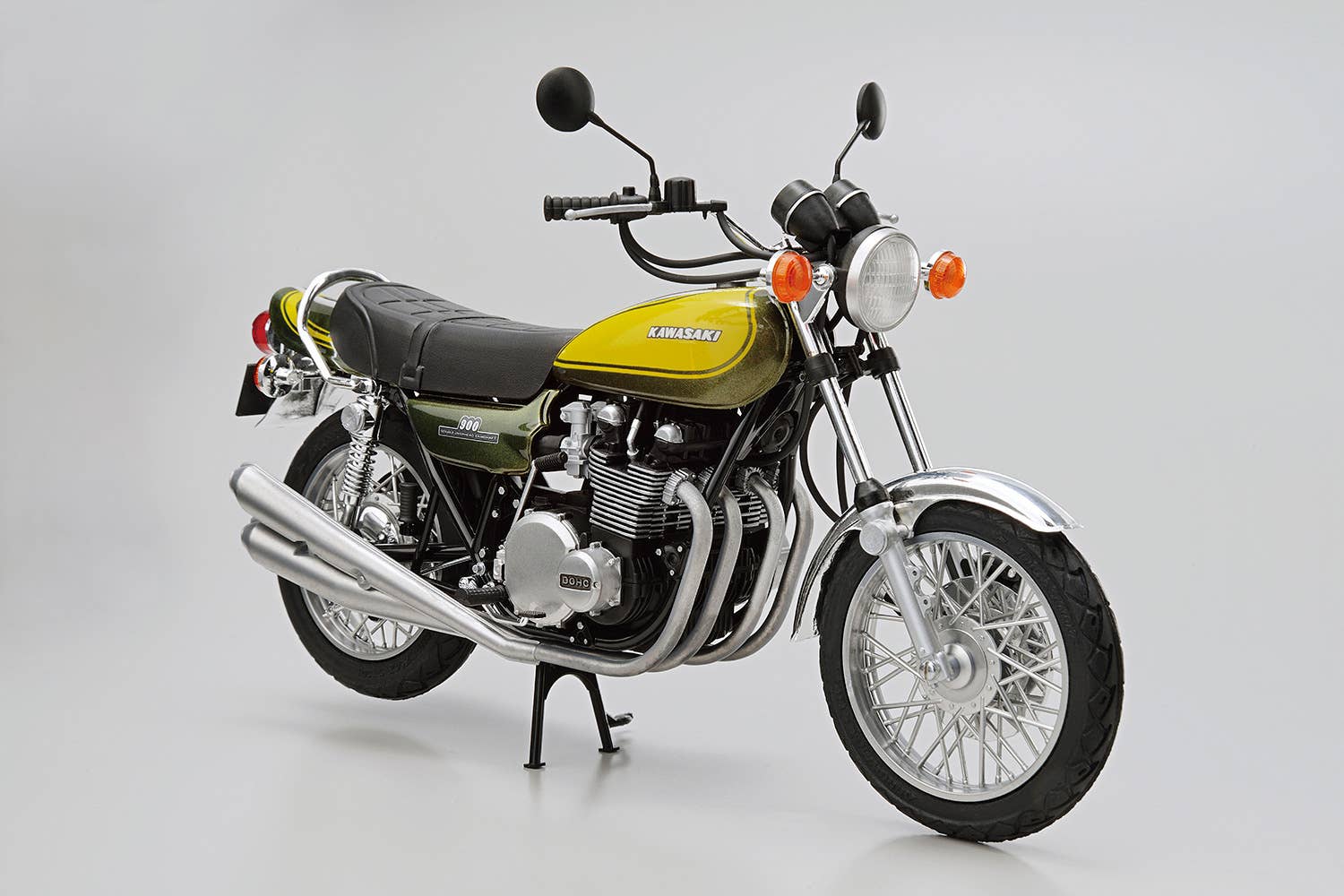 Kawasaki Z1 900 SUPER4 '73 with Custom Parts | HLJ.com
