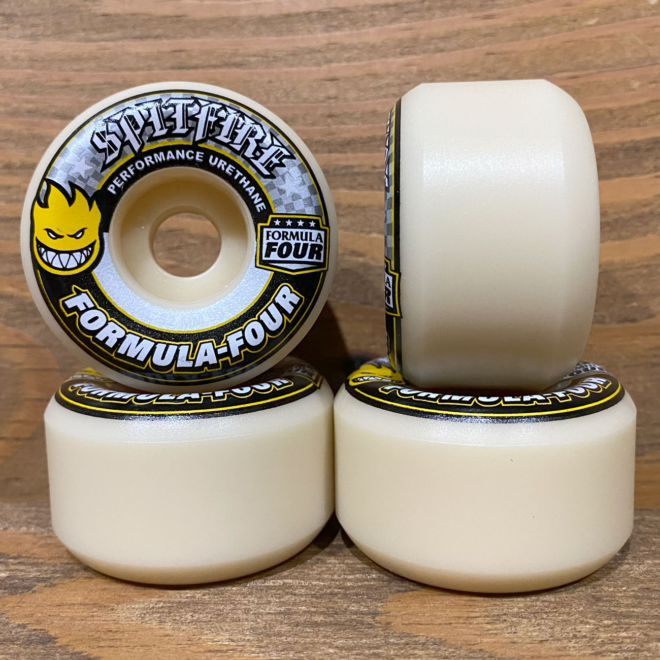 スクエア】SPITFIRE F4 CONICAL 99A 52mm YELLOW PRINT | 東京の