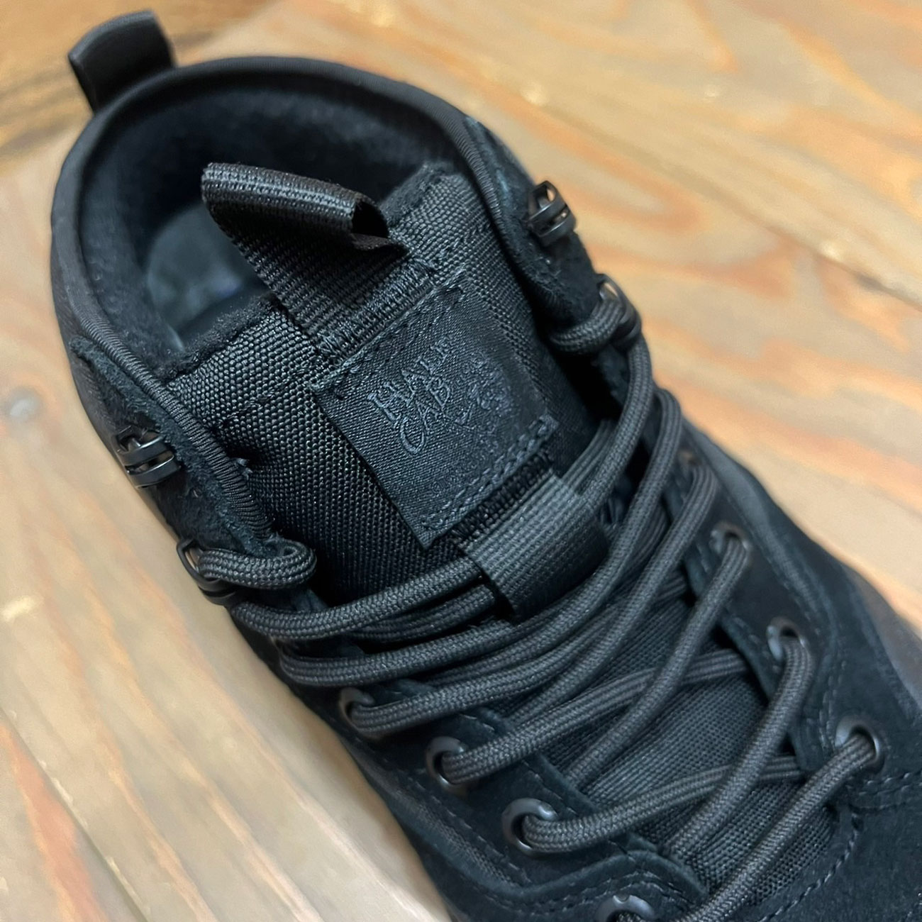 VANS MTE HALFCAB GORE-TEX BLACK/BLACK | 東京のスケートボード