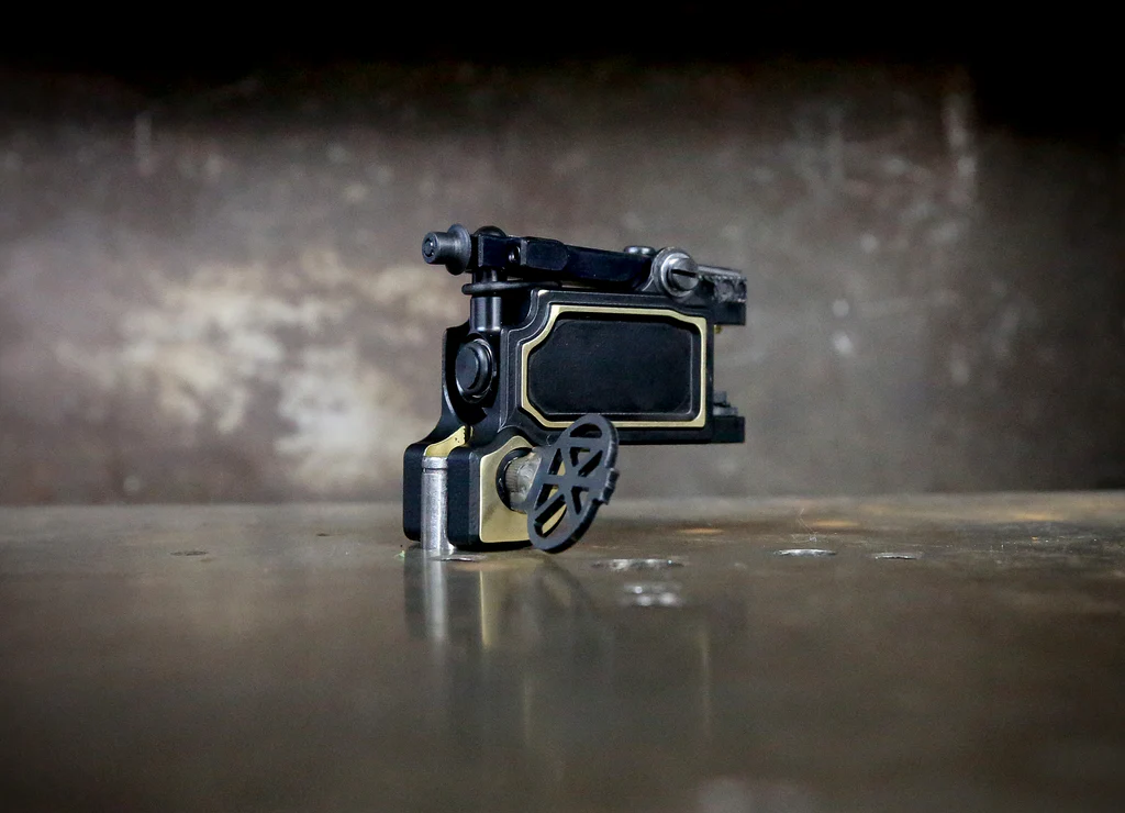 Dan Kubin Mojobox V2.2 – Black Brass 2 tone – Hit Hard Supply