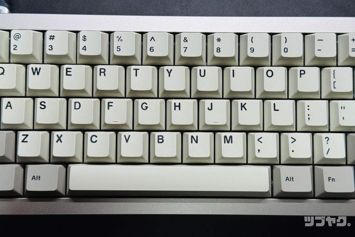 EPOMAKER P65をレビュー｜QMK/VIA対応！洗練デザインのワイヤレス