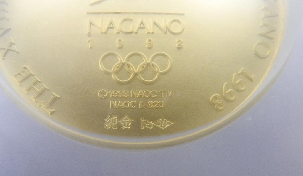 11206] メダル 長野オリンピック記念 記念メダルと記念切手カバーの