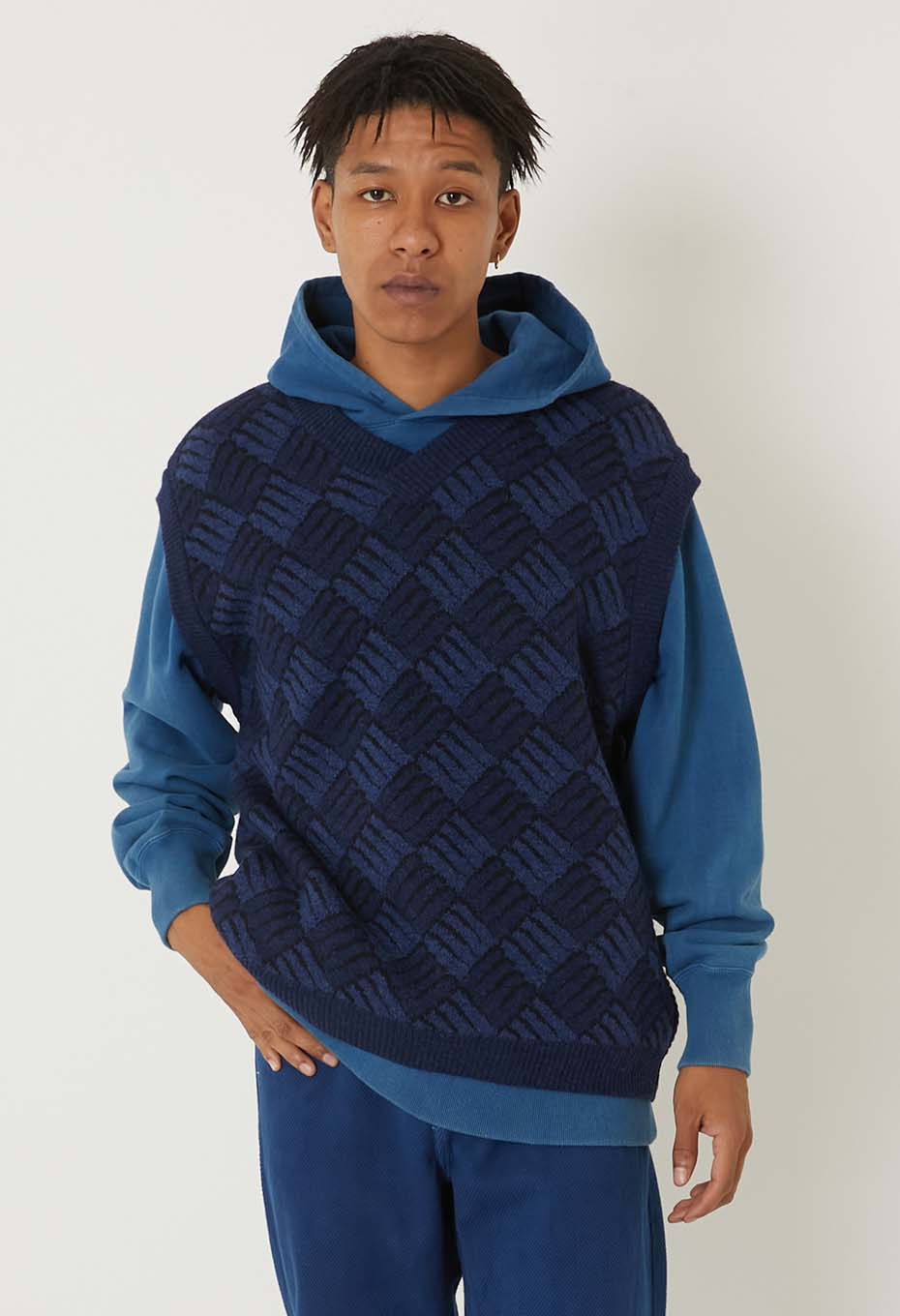 カゼナミニット Vネック ベスト | BLUE BLUE JAPAN | ハリウッド