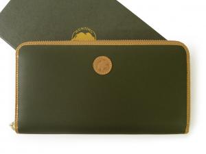 グッチ インプリメGG柄ラウンドファスナー長財布（シルバー