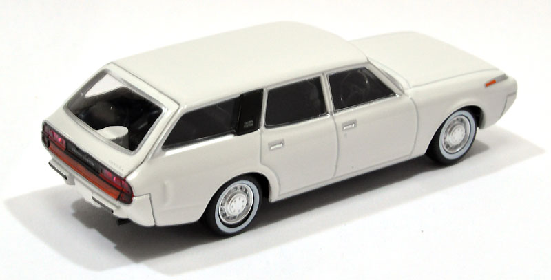 トミカリミテッド ヴィンテージ ネオ トヨタ クラウン カスタム (71年