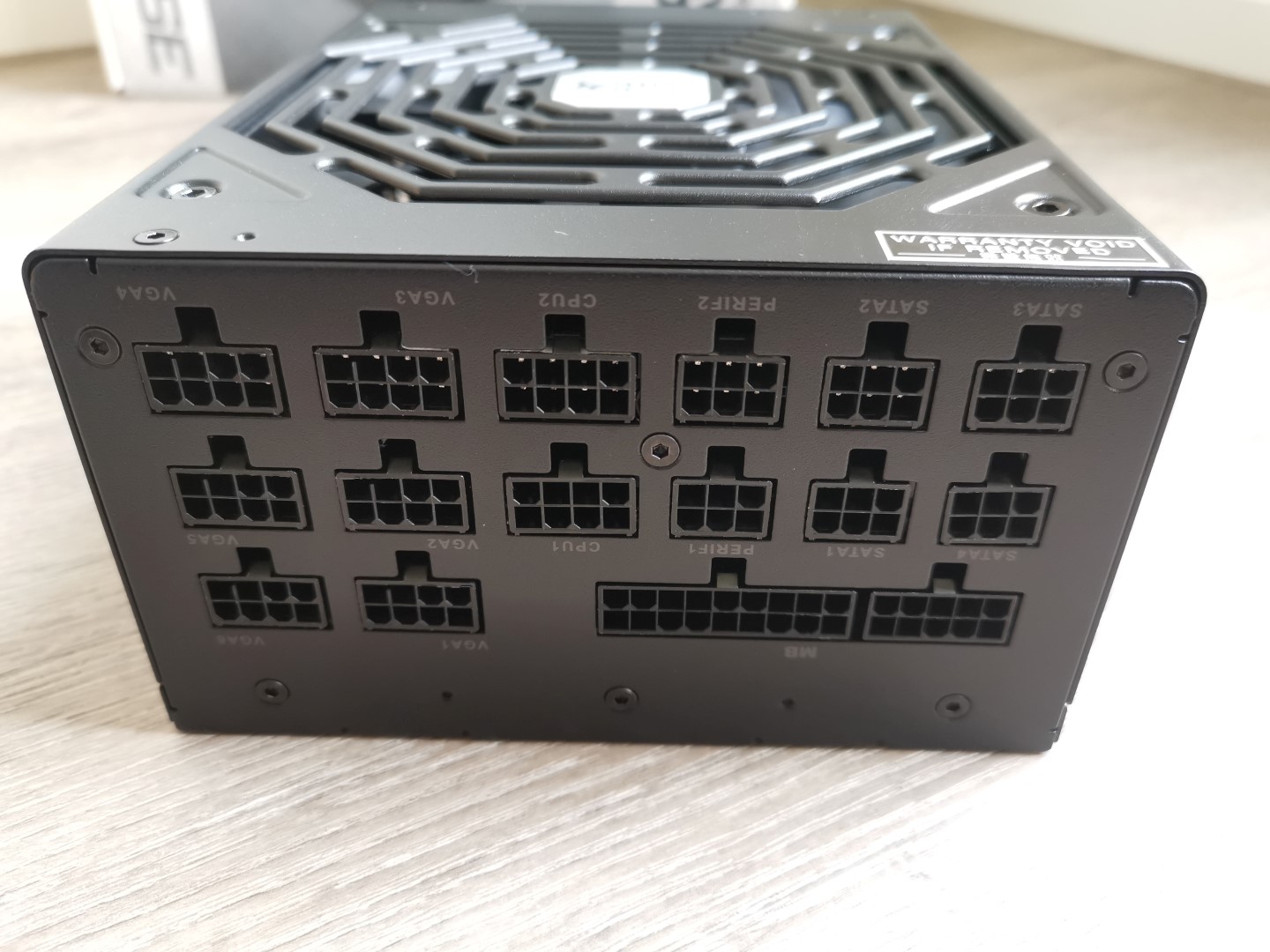 Super Flower Leadex Platinum SE 1000W Power Supply Review