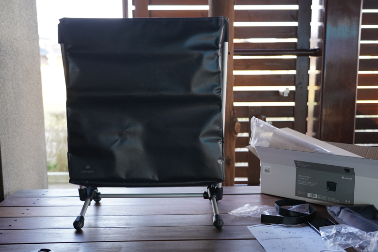 スノーピークの新作、ガビングスタンドを購入。メッシュラックスタンド