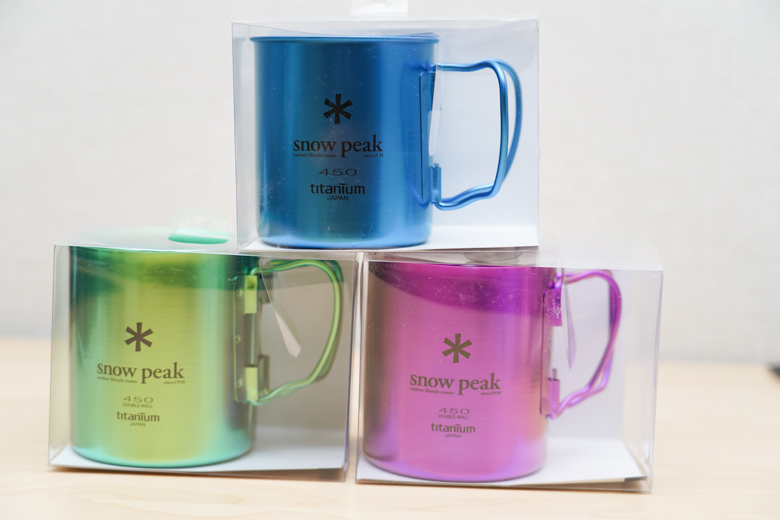 スノーピークのチタンマグ カラー。海外向けのレアモデルをゲットした