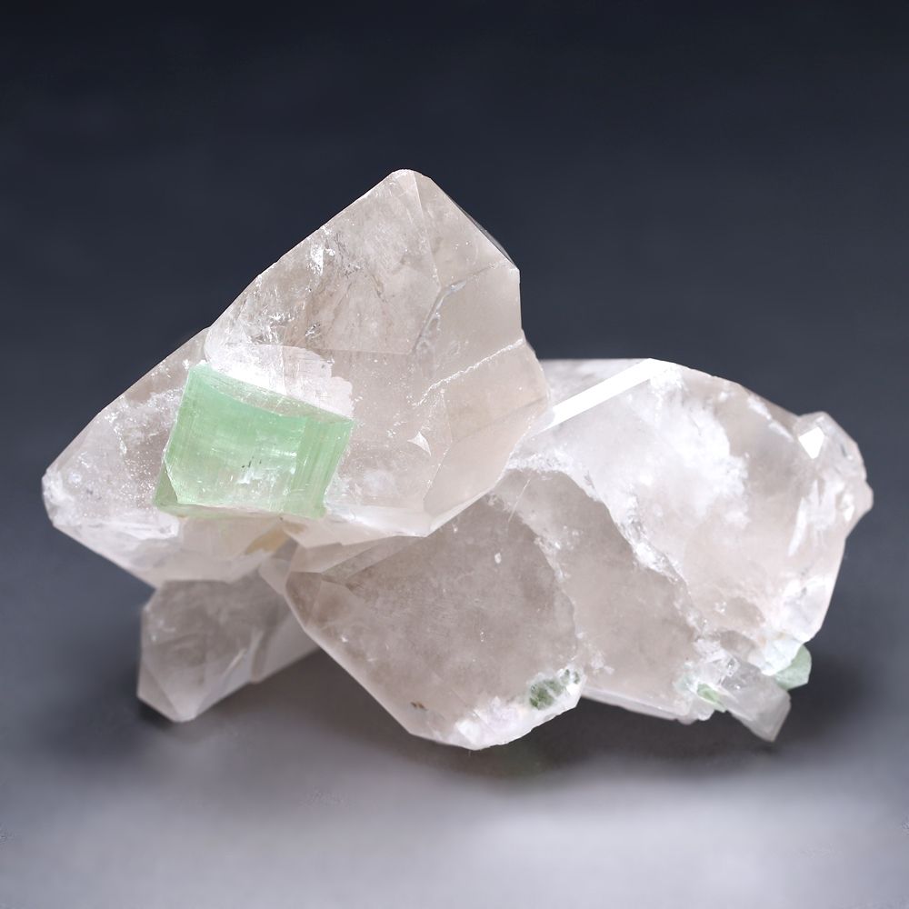 パキスタン産ウォーターメロントルマリン共生水晶クラスター - 埼玉県