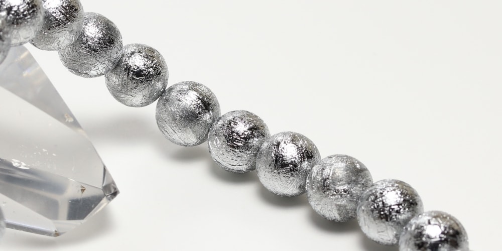 ナミビア共和国産]ギベオン隕石ブレスレット（約8mm玉/シルバーカラー