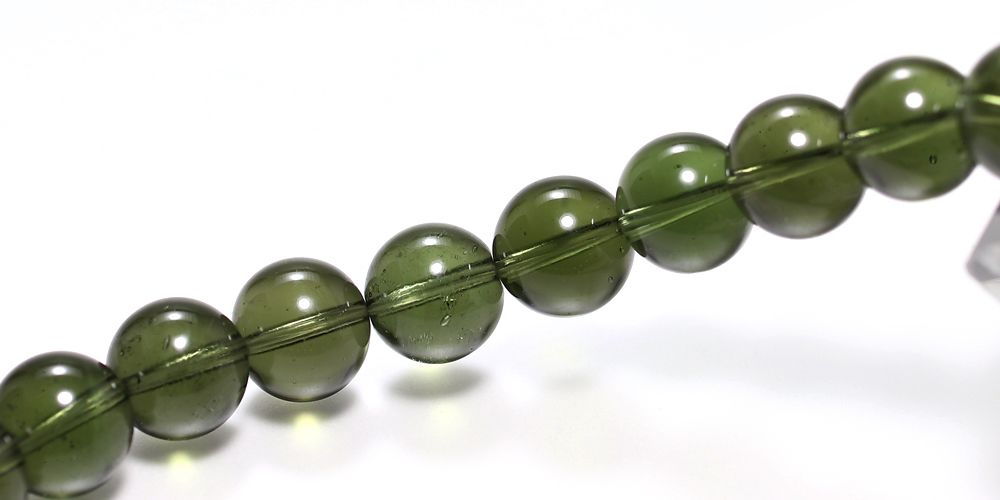 トップクォリティ]天然モルダバイトブレスレット（約7.9-8.3mmm玉