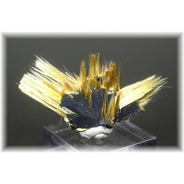 ブラジル産]ゴールドルチル針状結晶原石 - 埼玉県吉川市の天然石専門店