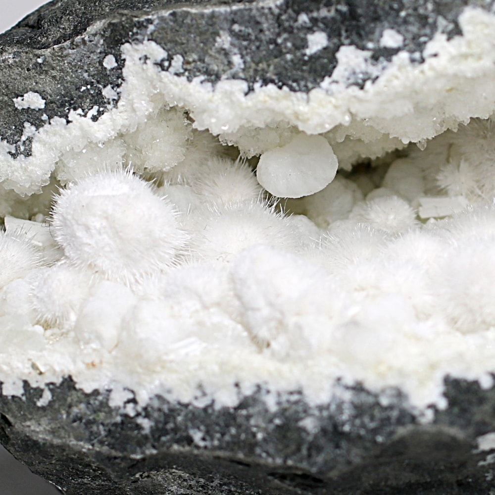 高品質]インド産オケナイト原石/ジオードタイプ（オーケン石） - 埼玉