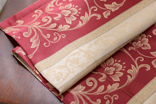 遮光裏地付き二重カーテン アラベスク柄が美しいジャガードカーテン