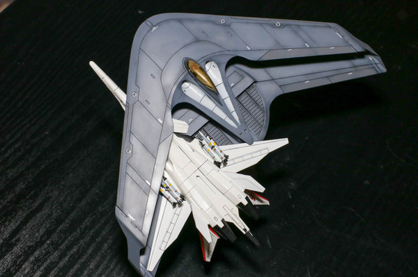 エースコンバット』コトブキヤ1/144「X-49 ナイトレーベン」プラモデル