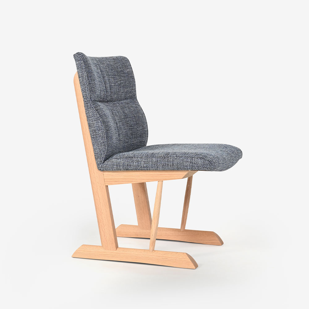 飛騨産業 チェア「KAYA3 -カヤ3- LF220R」レッドオーク材 WO色 布＃C