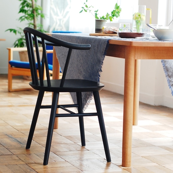 ONDA CHAIR Black by Fantastico｜リビング・ダイニングチェア｜IDEE