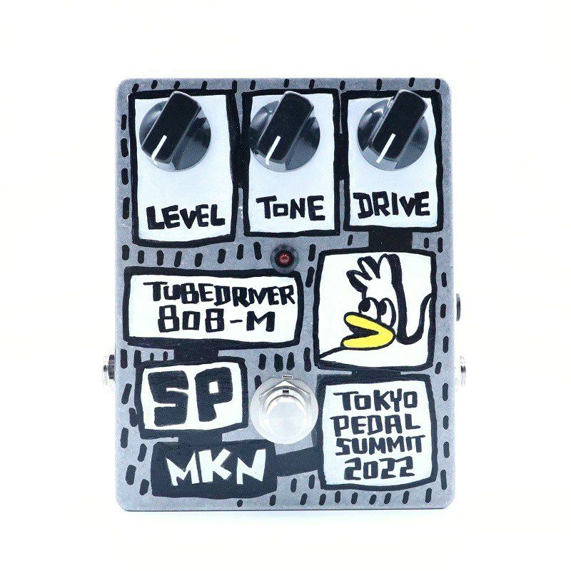 数多くのVintageエフェクターを研究し尽くし、その粋を集め製作する