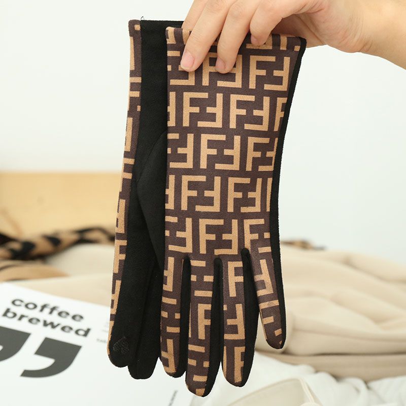 フェンディ バイクグローブ 冬 手袋 FENDIメンズ 防寒手袋