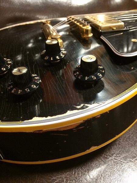 強烈なヘヴィ・エイジド!!特注モデルの1968レスポールカスタム