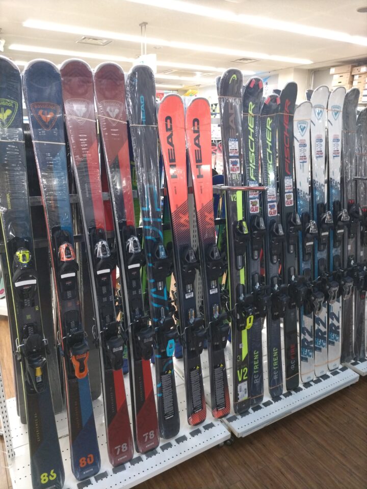 スキー用品はじまりました | スポーツ用品のニューパイオニアショップ