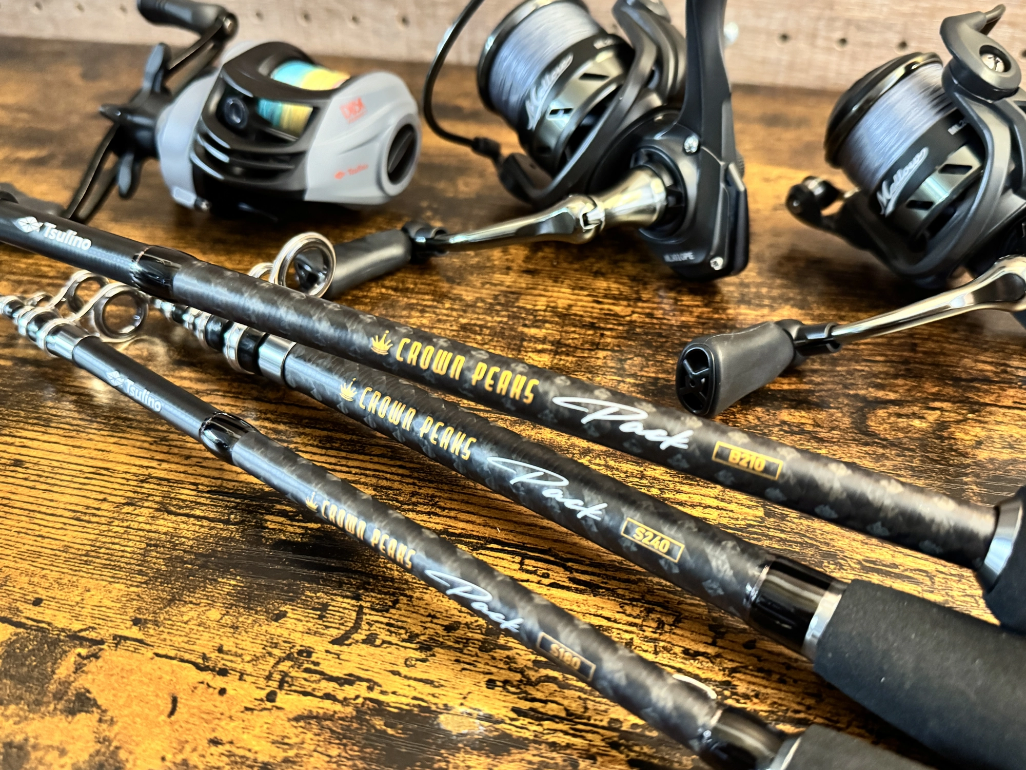 新製品】ワンランク上の大人なロッドセット『CROWNPEACKS』を
